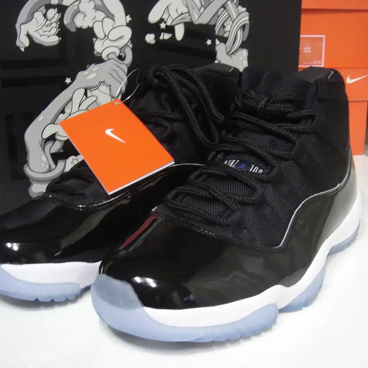 [BUNJANG] Air Jordan 11 Space Jam Sneakers / [270] 에어조던11 스페이스잼 270사이즈