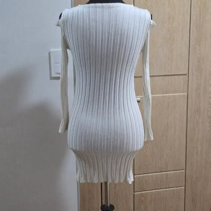 [BUNJANG] Shoulder Slit Mini Dress White / 새상품 어깨 트임  골지 . 미니 원피스  화이트색