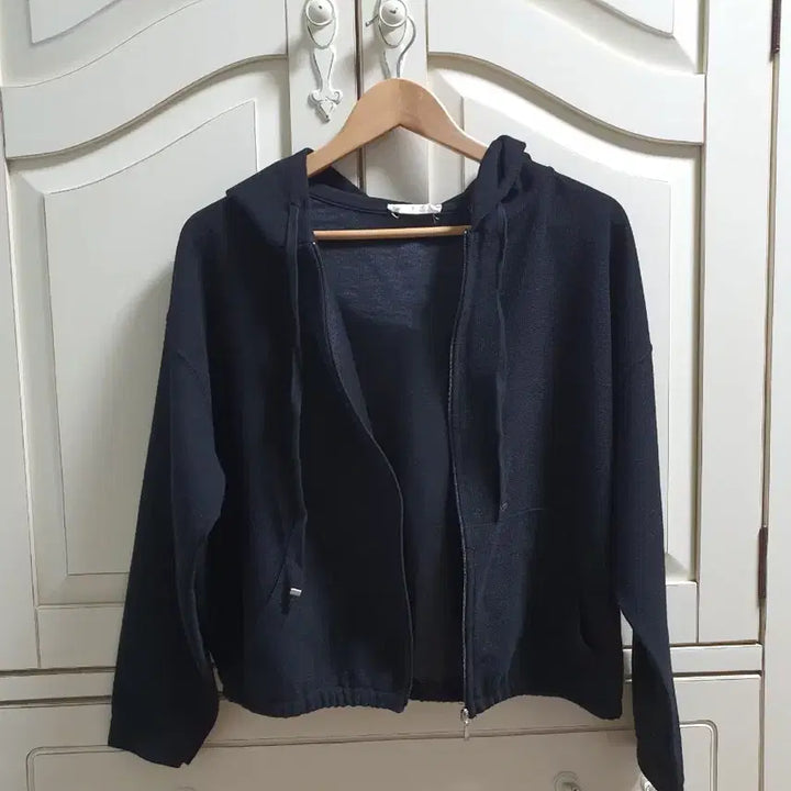 [BUNJANG] Brunch Black Hooded Zip-up / br 브런치 후드 집업 (블랙)