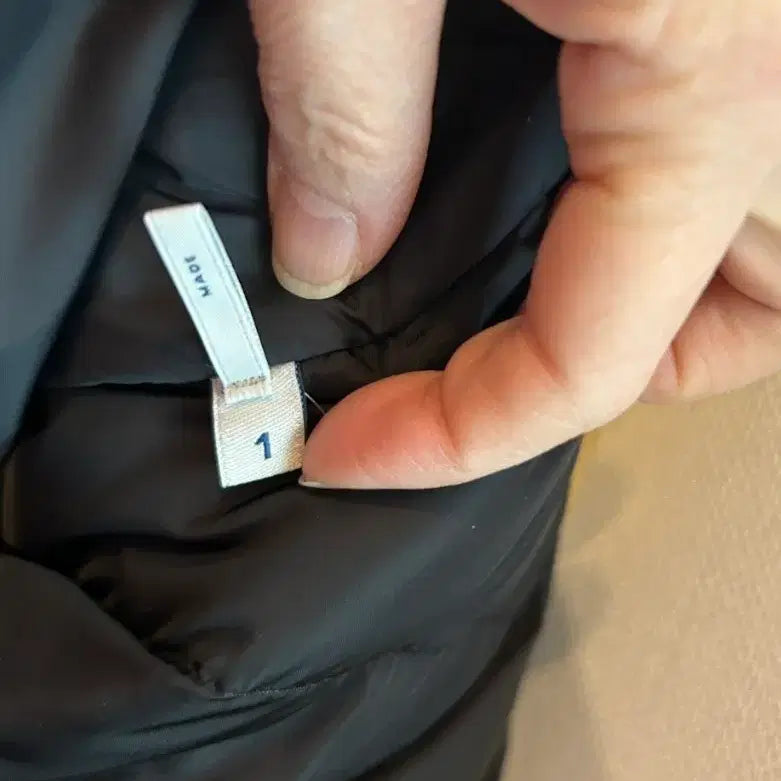 [BUNJANG] Moncler Wool Padded Coat / 몽클레어 모직 패딩코트