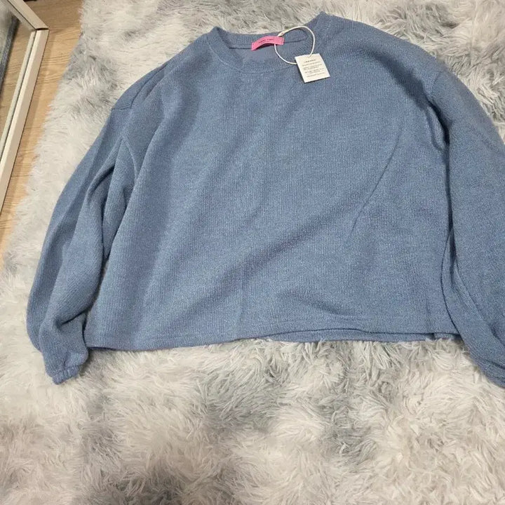 [BUNJANG] Round Neck Balloon Fit Long Sleeve T-Shirt / (새상품)라운드넥 벌룬핏 블루