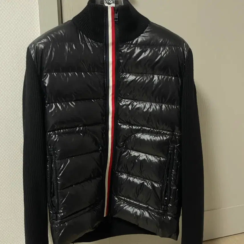 [BUNJANG] Moncler Knit Padded Jacket / 몽클레어 유광삼선 라이트닝 니트패딩 M 급처