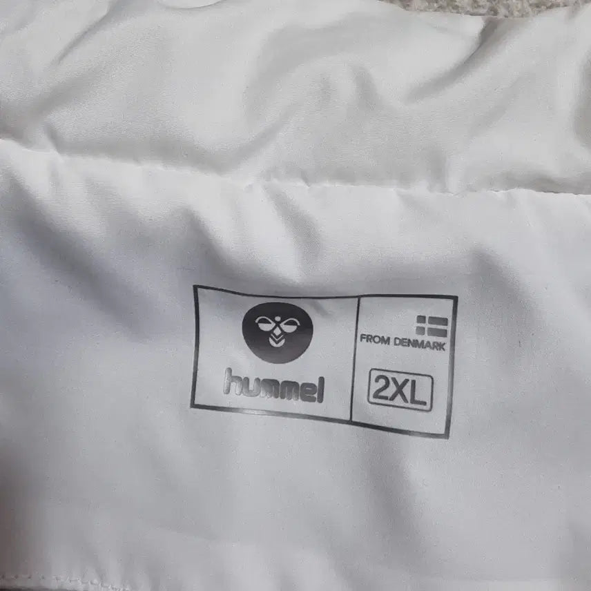 [BUNJANG] Hummel Hybrid Padded Vest White / 험멜 하이브리드 패딩 조끼 집업 런닝 축구 골프 화이트 사이즈 L~XL