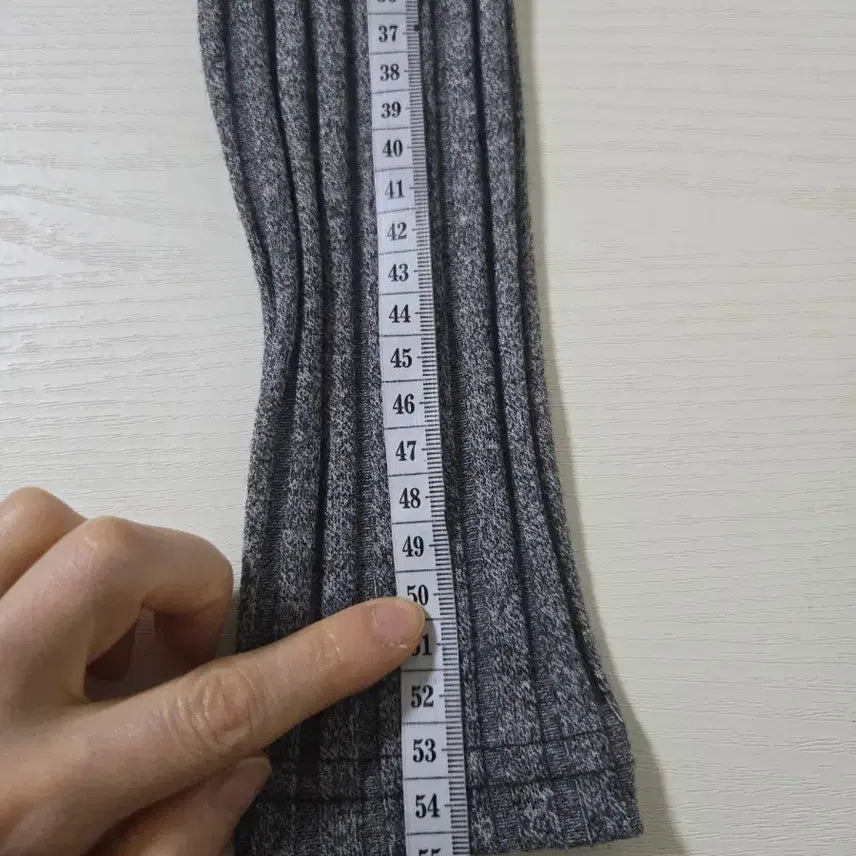 [SOLD OUT] 차콜 색 후드 집업 가디건 넓은 골지 소재. 새상품