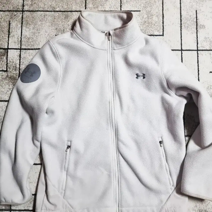 [BUNJANG] Under Armour Fleece White XL-2XL / 언더아머 기모 후리스 화이트 사이즈 XL~2XL