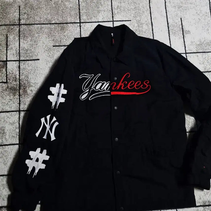 [BUNJANG] MLB X VINTRILL Varsity Black Jacket Size L / MLB X 빈트릴 콜라보 바시티 블랙 자켓 사이즈 L