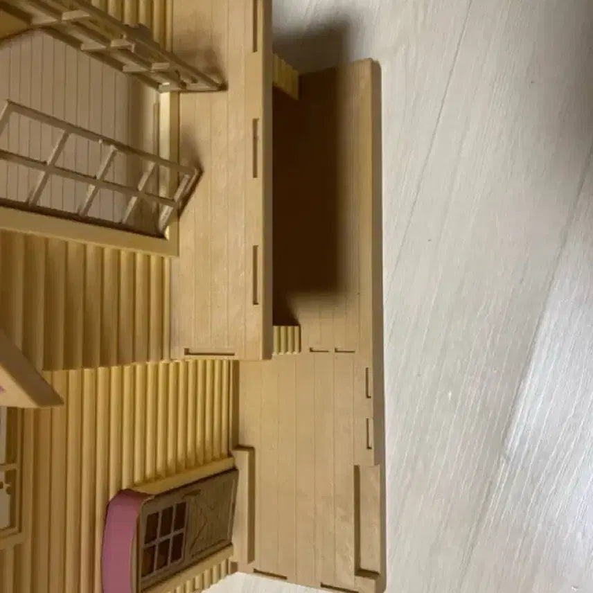 [BUNJANG] Sylvanian Families Grapewood House Old Version / [급처라 하루만 이 가격] 실바니안 포도나무 숲의 집 올드집