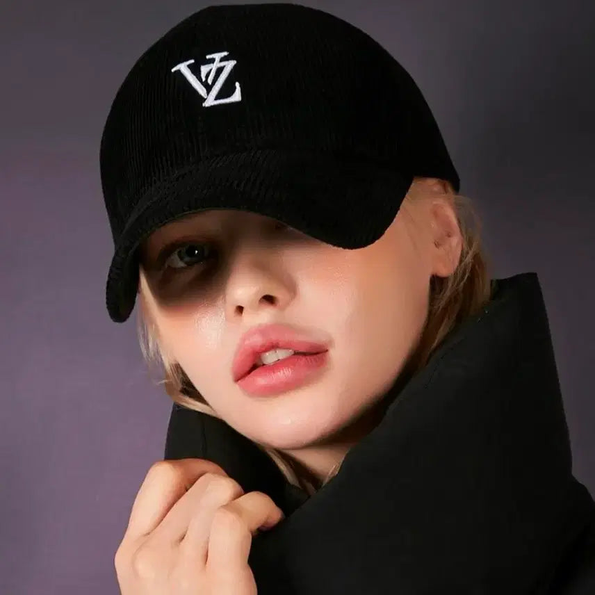 [BUNJANG] VZ Black Corduroy Ball Cap / VZ 블랙 코듀로이 볼캡