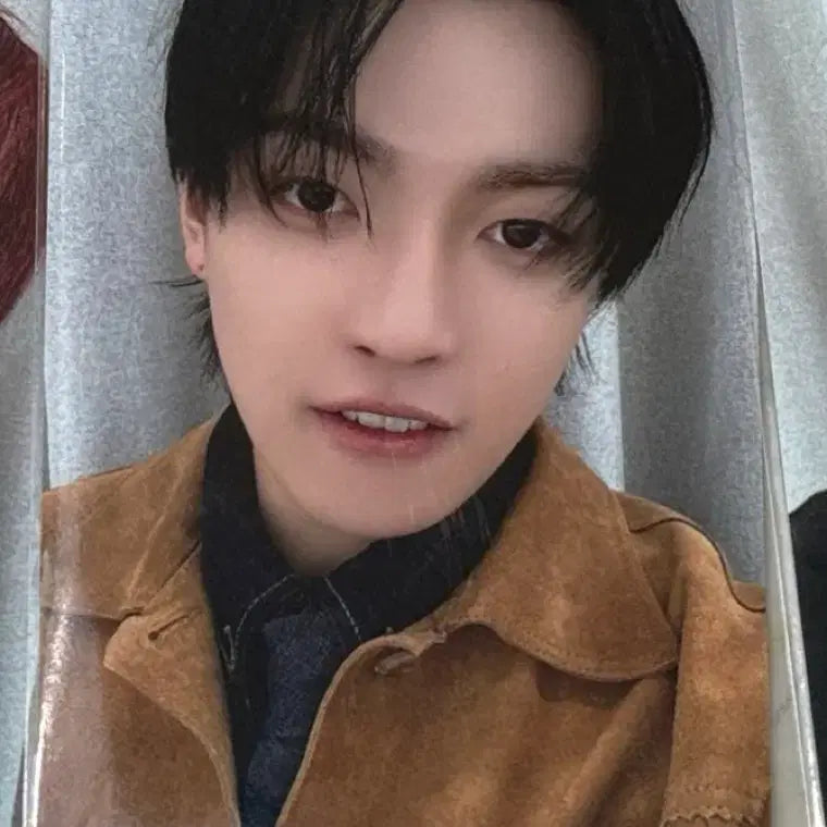 에이티즈 홍중 럭드 포카 앞니플러팅 럭키드로우 포토카드 팝업스토어