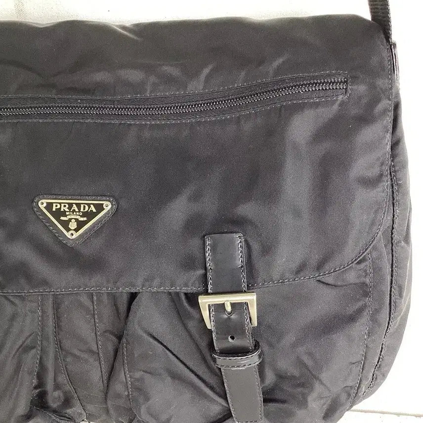 [BUNJANG] Prada Nylon Two-Buckle Crossbody Bag / [정품] 프라다 나일론 삼각 로고 투버클  크로스백