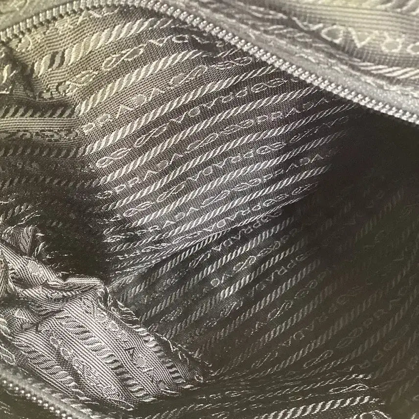 [BUNJANG] Prada Nylon Two-Buckle Crossbody Bag / [정품] 프라다 나일론 삼각 로고 투버클  크로스백