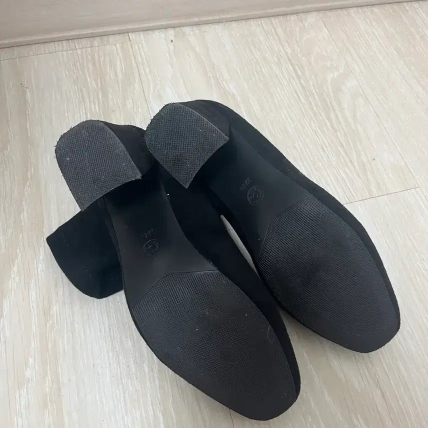 [BUNJANG] ISSUE Suede Ankle Boots / 225)잇슈 사각코 스웨이드 삭스부츠 앵클부츠