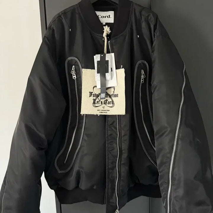 [BUNJANG] CORD Curved Zipper Down Bomber Jacket / 코드 커브드 지퍼다운 봄버