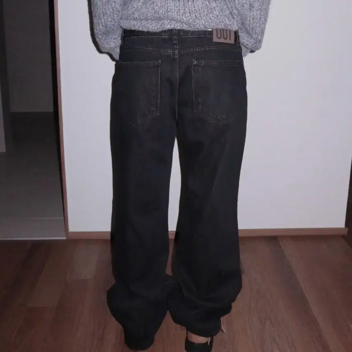 [BUNJANG] Wide Bootcut Black Jeans / 와이드 부츠컷 블랙진(미착용)원가67,300원