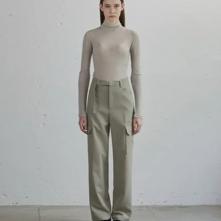 [BUNJANG] Bluebrick Cargo Slacks (Khaki Beige) / 새) 블루브릭 Cargo slacks (khaki beige)