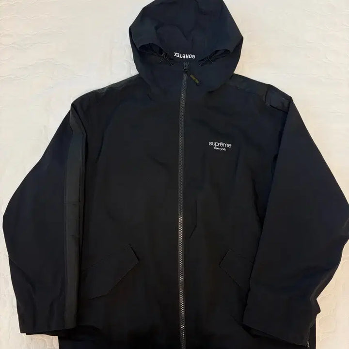 [BUNJANG] Supreme Gore-Tex Stripe Hooded Jacket / 슈프림 고어텍스 스트라이프 후드 자켓