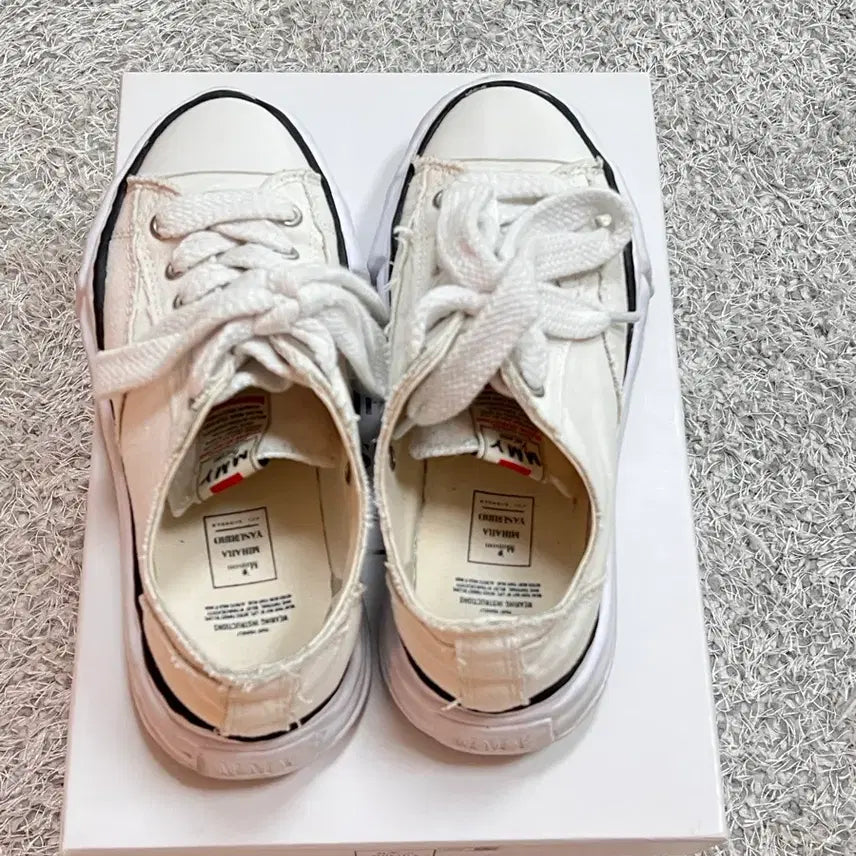 [SOLD OUT] 메종 미하라 야스히로 피터슨 OG 솔 캔버스 로우 스니커즈 화이트