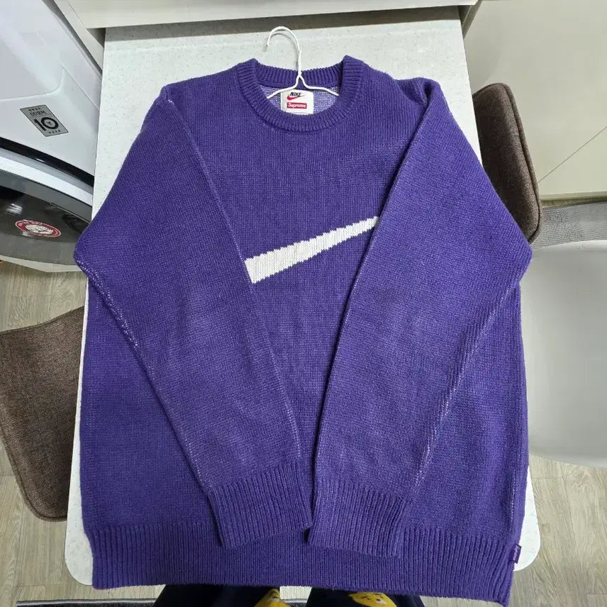 [BUNJANG] Supreme x Nike Swoosh Sweater Purple (19SS) / 택포)슈프림 x 나이키 스우시 스웨터 퍼플 - 19SS