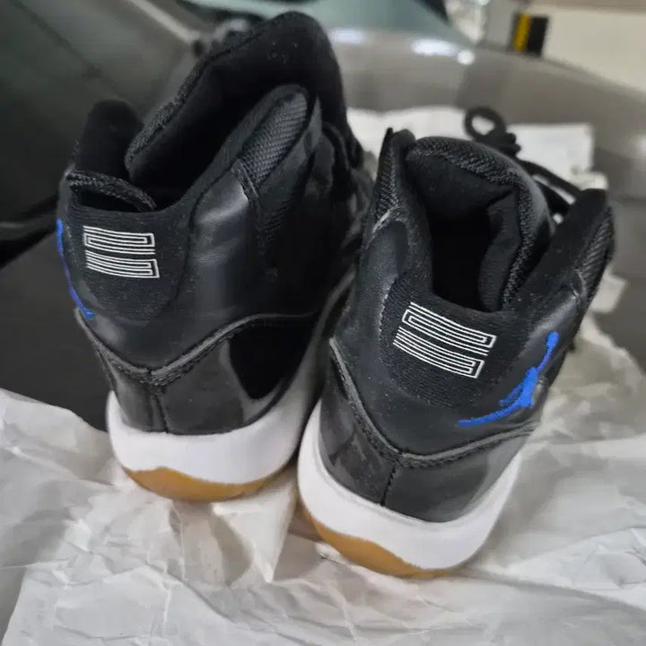 [BUNJANG] Jordan Sneakers (225) - New / (새상품)조던 운동화팝니다(225)