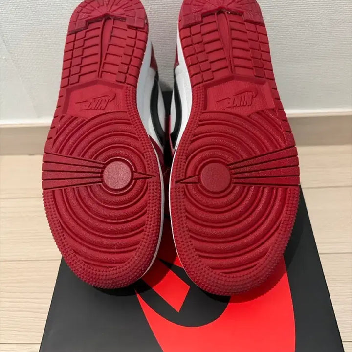 [BUNJANG] Jordan 1 Chicago Low GS 240mm / 조던1 시카고 로우 GS 240mm 1회착 SSS급