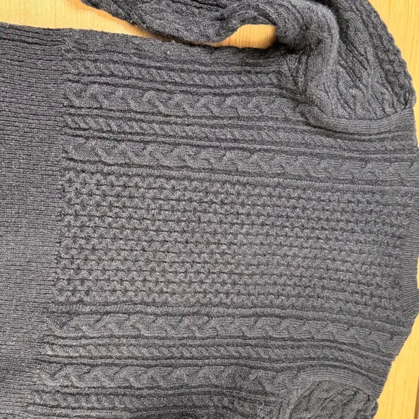 [BUNJANG] Rolala Navy Cardigan / 로라로라 네이비 가디건