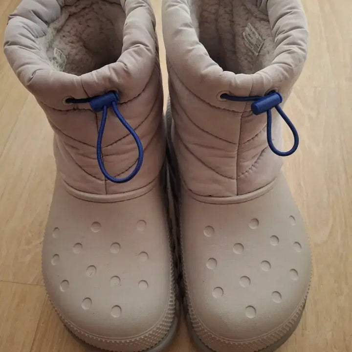 [BUNJANG] Crocs Neopuff Boots M8/W10 / 크록스 네오퍼프 부츠 M8/W10