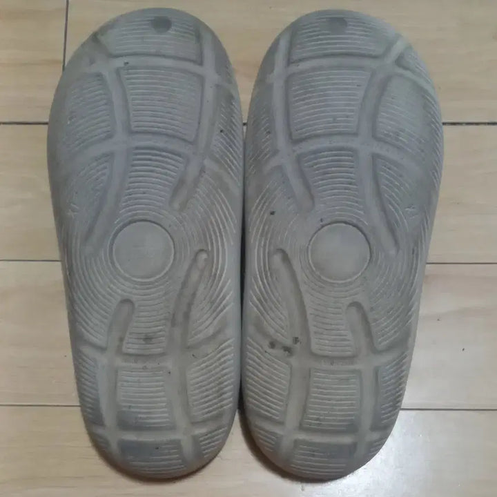 [BUNJANG] Crocs M9W11 270 Size Boots / 1+1) 털 크록스 M9W11 270사이즈