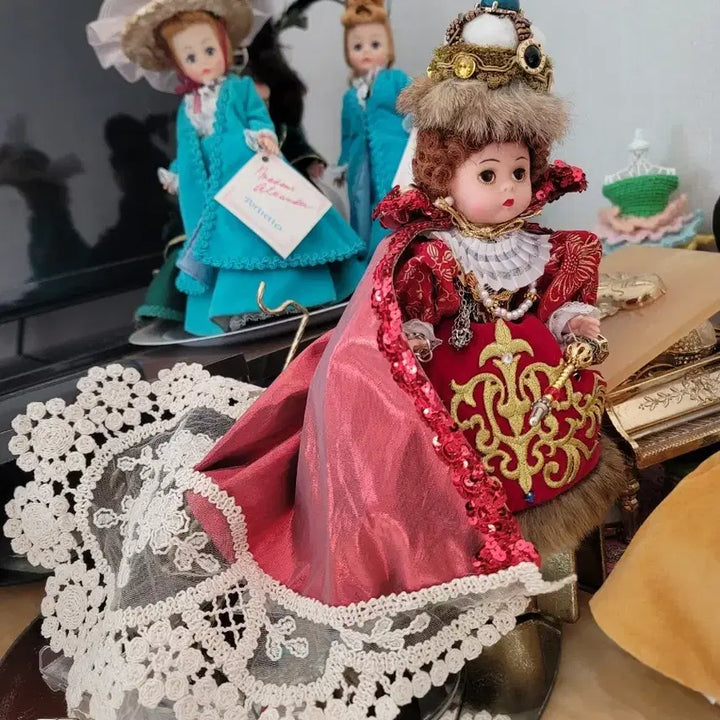 [BUNJANG] Madame Alexander Elizabeth I Doll / 마담 알렉산더 영국 엘리자베스 1세 인형