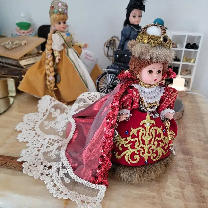 [BUNJANG] Madame Alexander Elizabeth I Doll / 마담 알렉산더 영국 엘리자베스 1세 인형