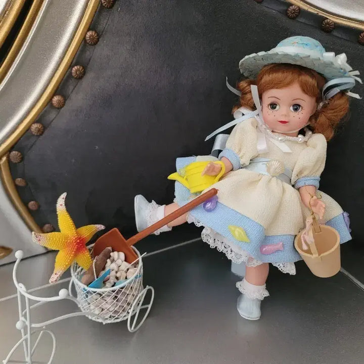 [BUNJANG] Madame Alexander Collecting Seashells Doll / 마담알렉산더 콜렉팅 seashells