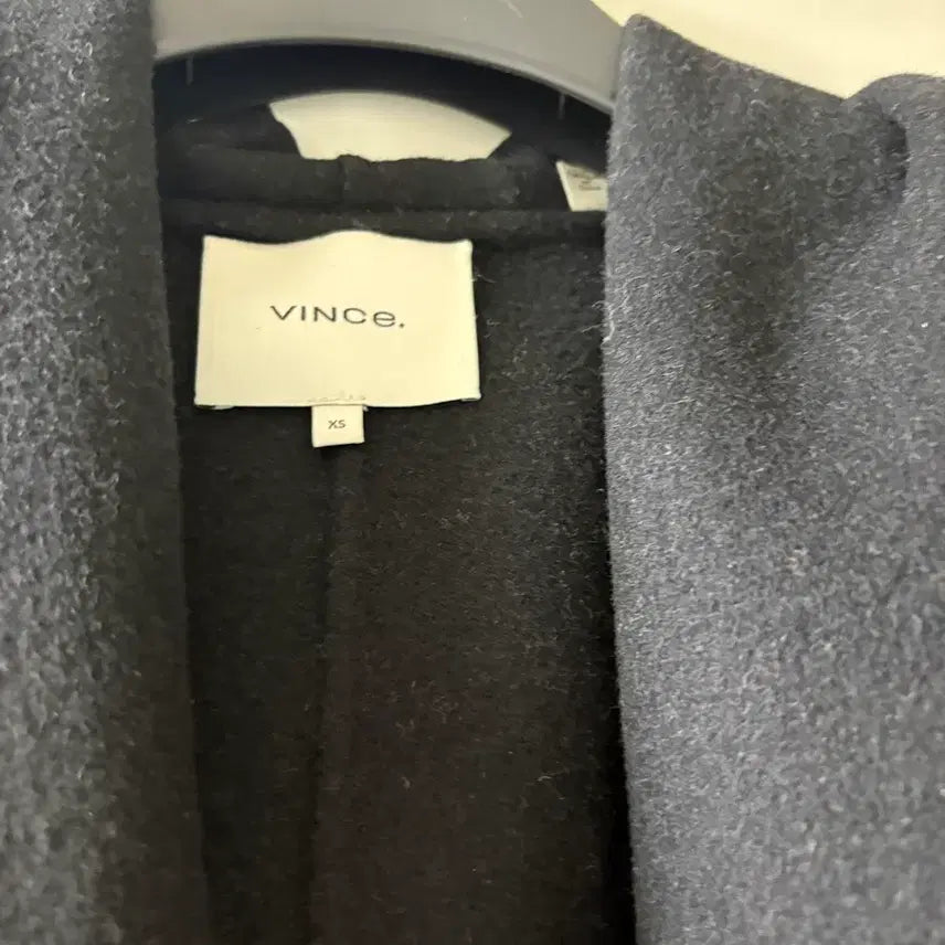 [BUNJANG] Vince Black Hooded Half Coat / 빈스 블랙 후드 반코트