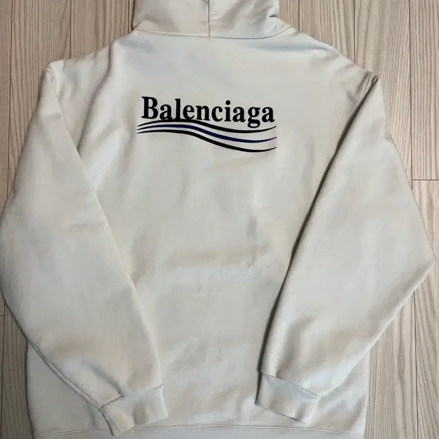 [SOLD OUT] [S] 발렌시아가 자수 후드티