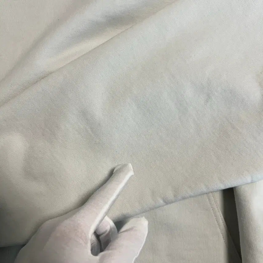 [SOLD OUT] [S] 발렌시아가 자수 후드티