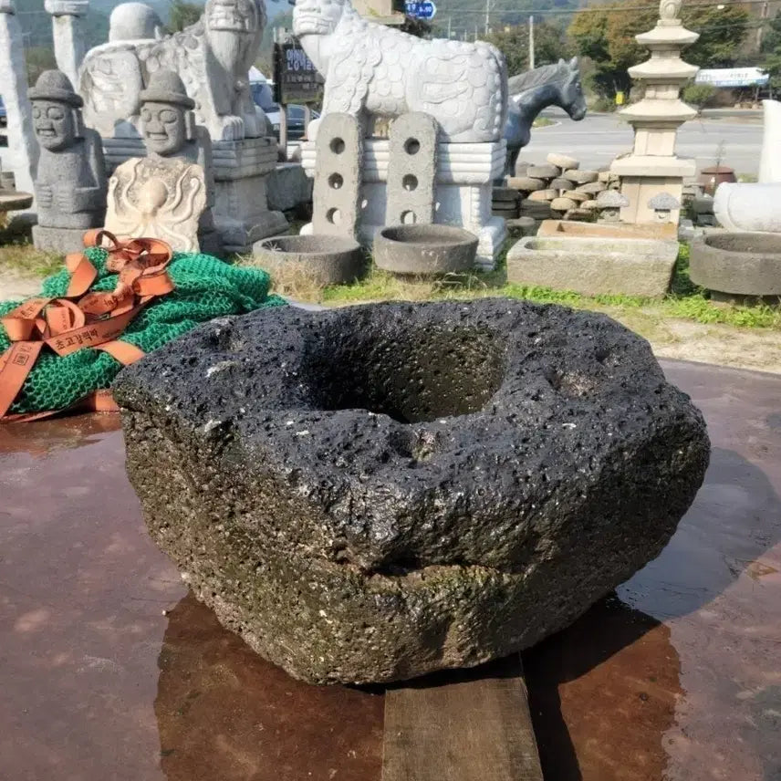 [BUNJANG] Jeju Island Basalt Stepping Stone / 제주도 현무암 디딜방앗돌