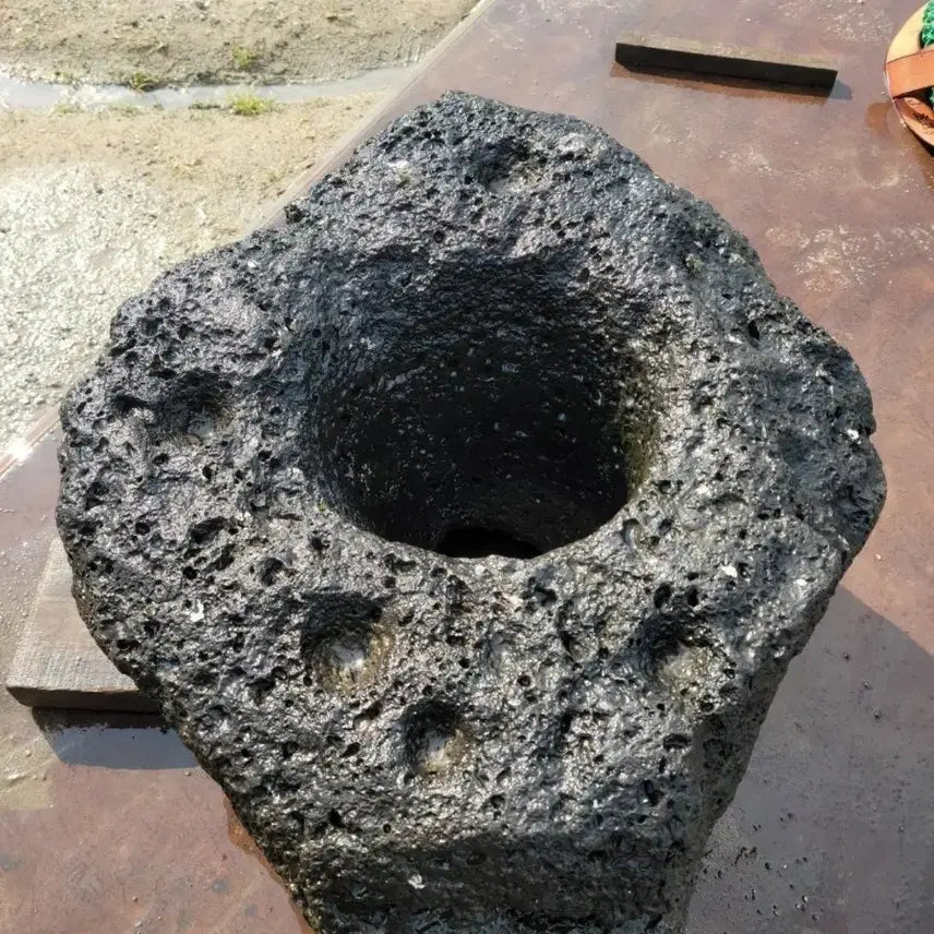 [BUNJANG] Jeju Island Basalt Stepping Stone / 제주도 현무암 디딜방앗돌