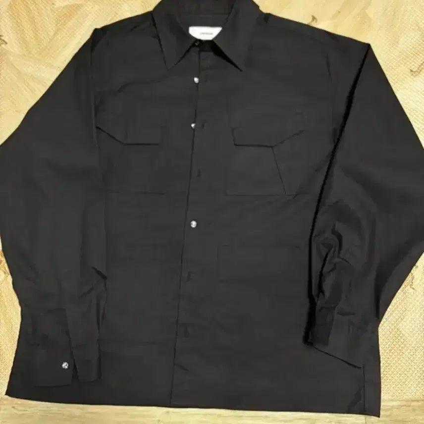 [SOLD OUT] 웨이비니스 쿼트로 포켓 셔츠