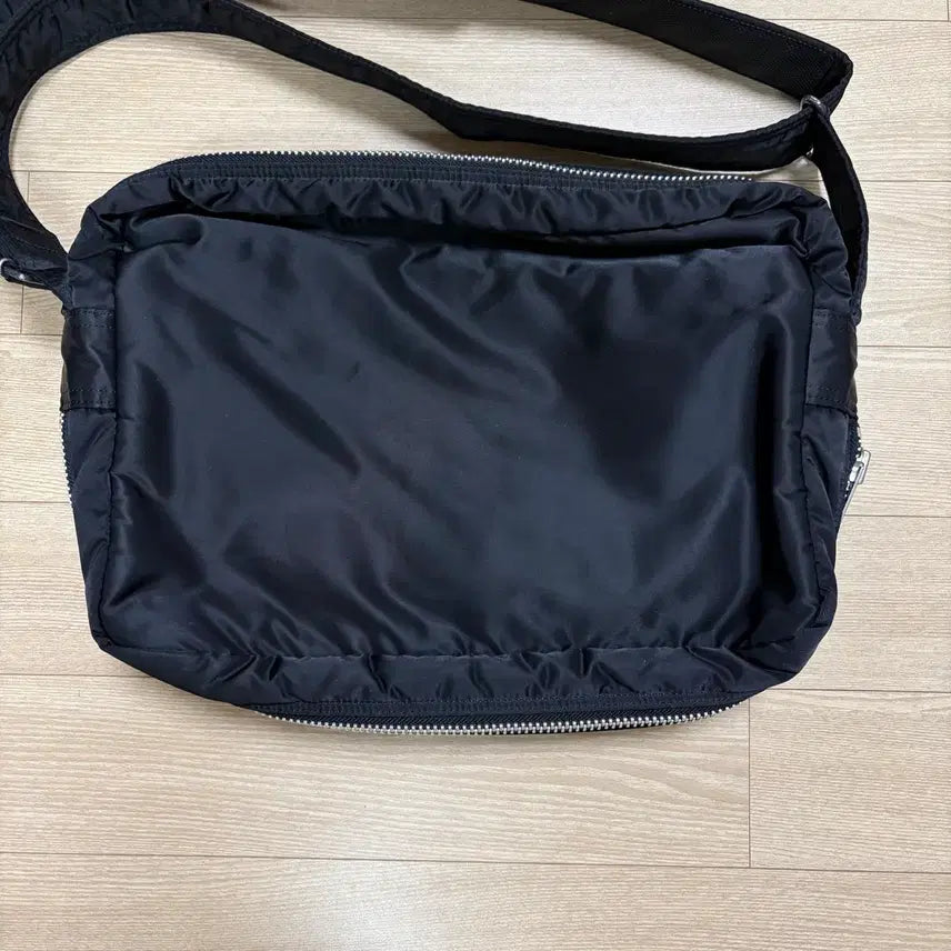 [BUNJANG] Porter Tanker Shoulder Bag (Black, XL) / 요시다포터 porter 탱커 숄더백 블랙 엑스라지 XL 서류가방