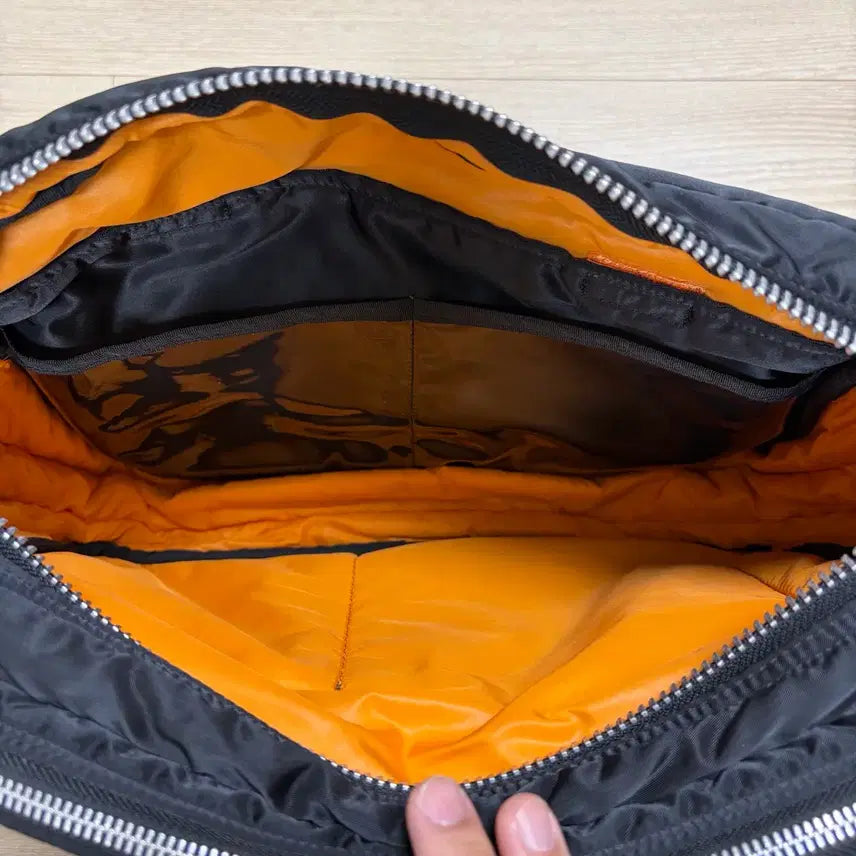 [BUNJANG] Porter Tanker Shoulder Bag (Black, XL) / 요시다포터 porter 탱커 숄더백 블랙 엑스라지 XL 서류가방