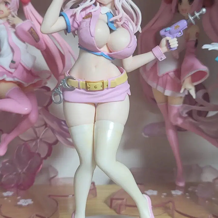 [BUNJANG] Super Sonico Space Police Figure / 슈퍼소니코 스페이스 폴리스 피규어 고전 미소녀 핑크