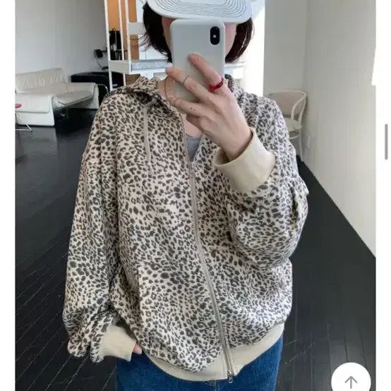 [BUNJANG] Humming Grow Leopard Hooded Zip-up / 허밍그로우 레오파드 후드집업