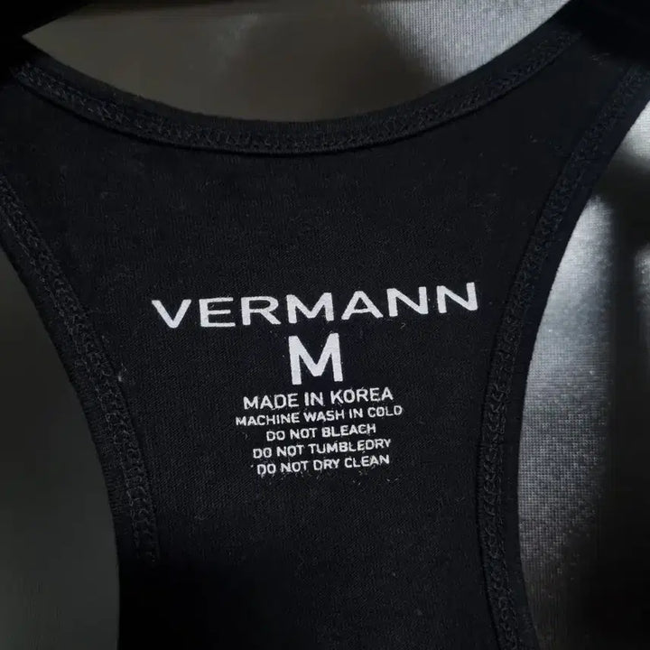 [BUNJANG] Vermann Fitness Tank Top / vermann 헬스 나시 티셔츠m