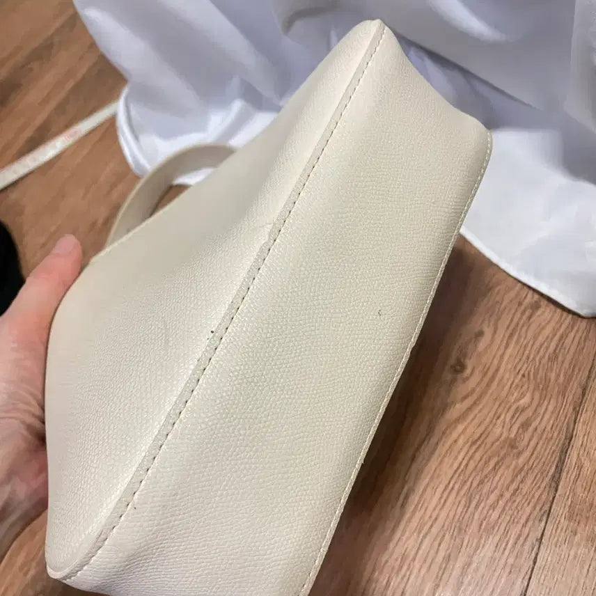 [BUNJANG] Ivory Black Hobo Shoulder Bag / 개당) 아이보리 블랙 호보백 숄더백