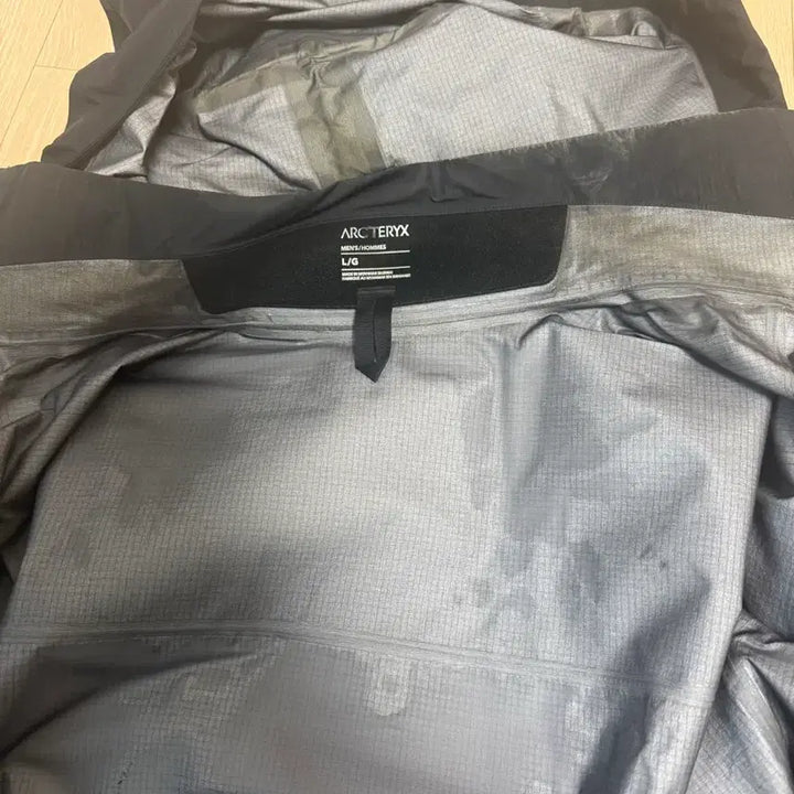 [BUNJANG] Arc'teryx Beta AR Black Jacket / [L] 아크테릭스 베타 ar 블랙