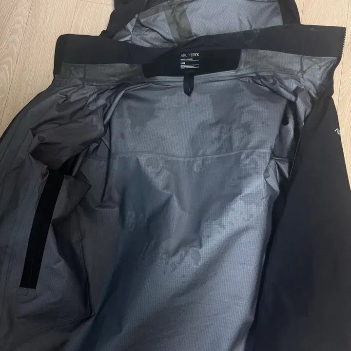 [BUNJANG] Arc'teryx Beta AR Black Jacket / [L] 아크테릭스 베타 ar 블랙