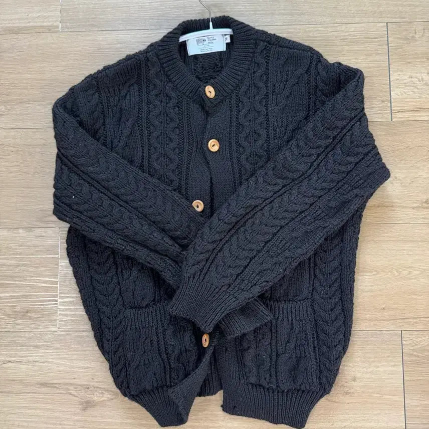 [BUNJANG] Kerry Wollen Mills Cardigan / 케리울른밀즈 Kerry Wollen Mills 가디건