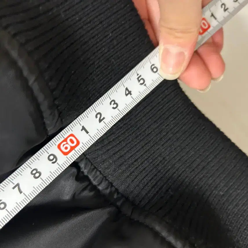 [BUNJANG] H Connect Black Bomber Jacket Quilted Jumper M / H커넥트 블랙 봄버 자켓 누빔자켓 점퍼 M