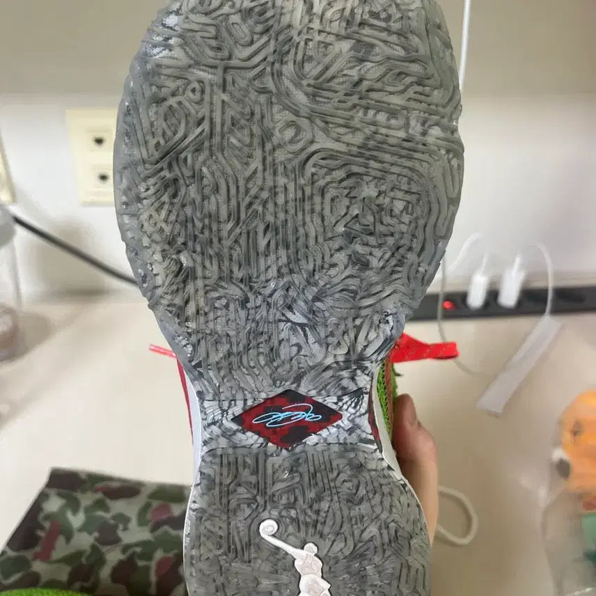 [BUNJANG] LeBron 20 Christmas / [265] 르브론 20 크리스마스