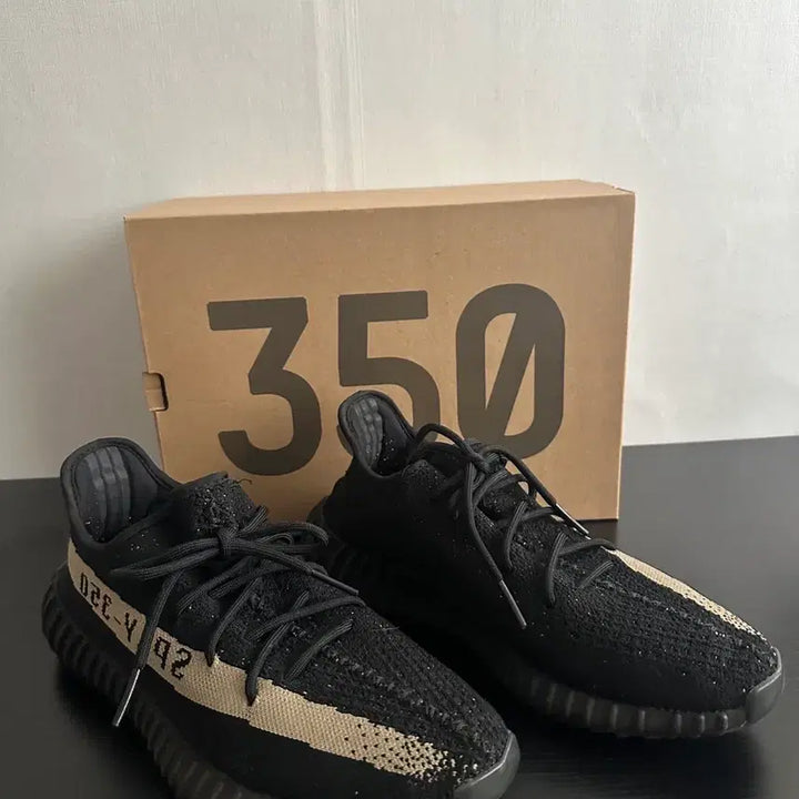 [BUNJANG] Adidas Yeezy Boost 350 V2 / [풀구성]아디다스 이지부스트 350 V2
