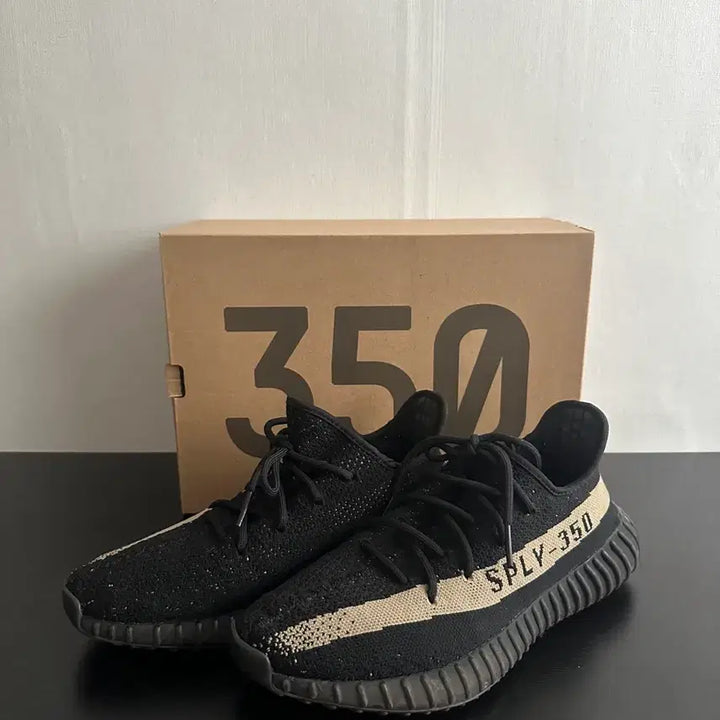 [BUNJANG] Adidas Yeezy Boost 350 V2 / [풀구성]아디다스 이지부스트 350 V2