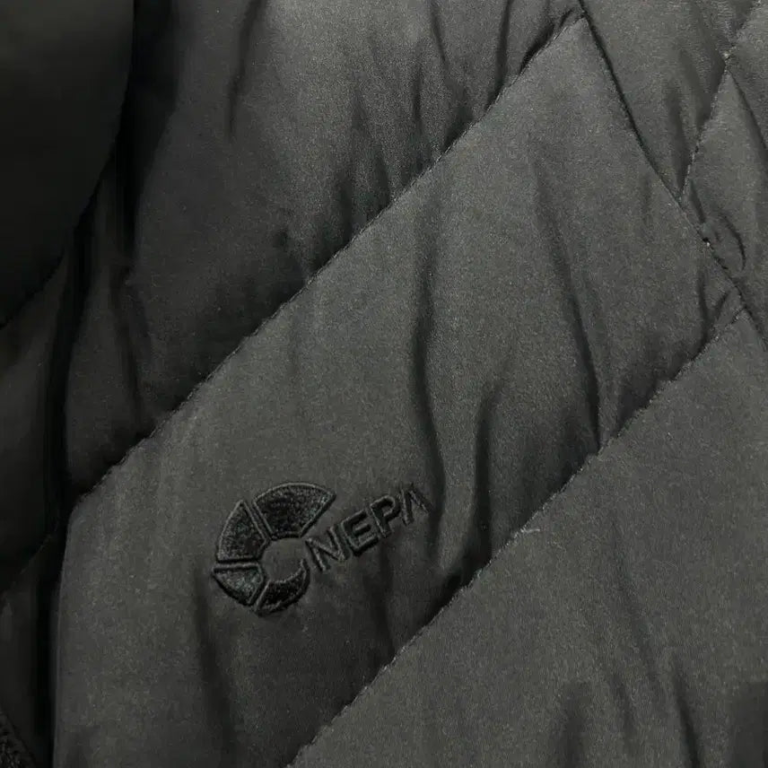 [BUNJANG] Nepa Black Long Down Padded Coat M / 네파 블랙 롱 다운 패딩 코트 점퍼 M